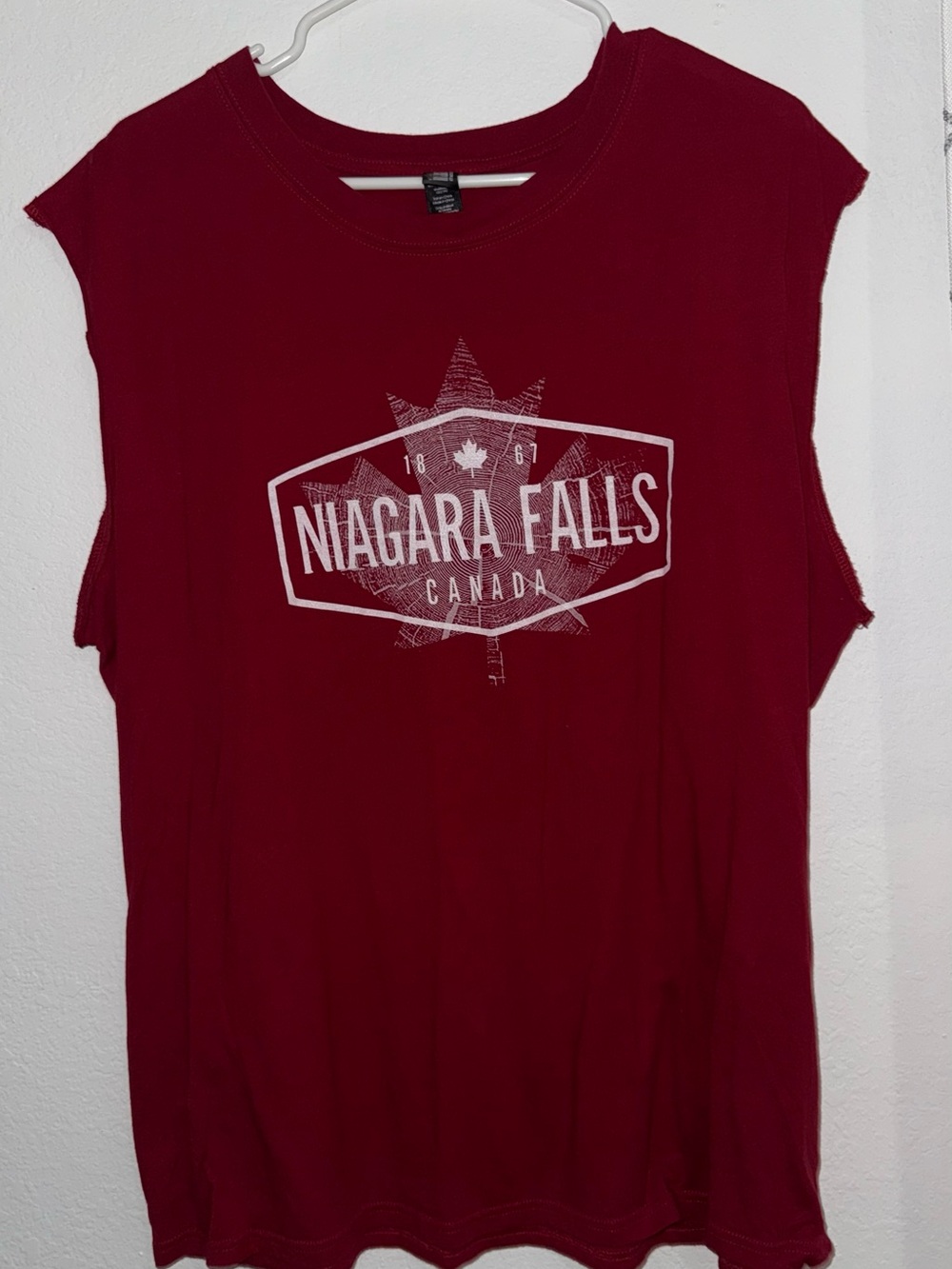 Niagara Falls Canada Red Sleeveless Graphic Top